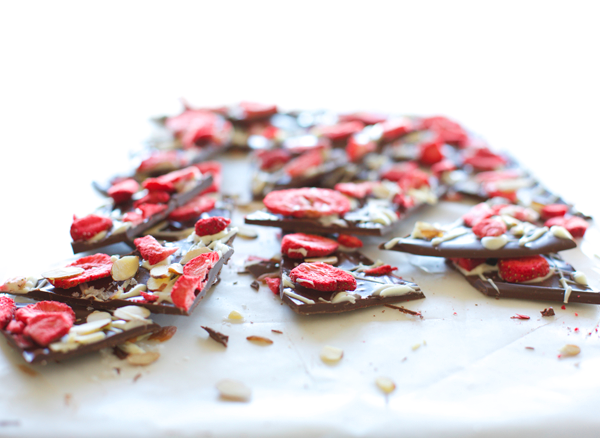 chocolate-strawberry-bark11