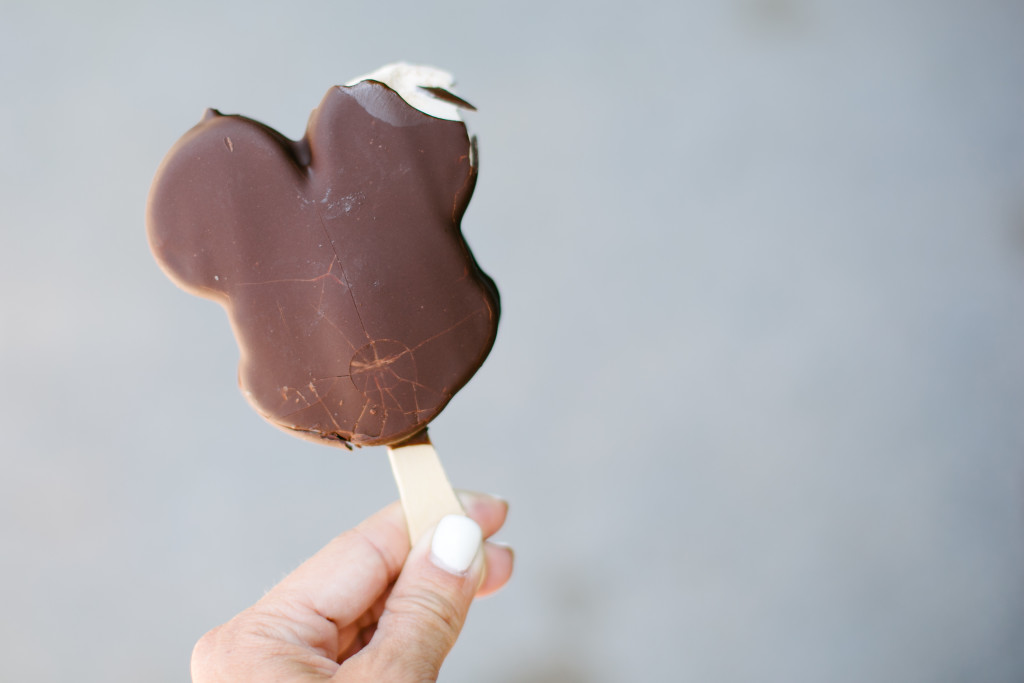 Disney Pool (full) (25 of 32)