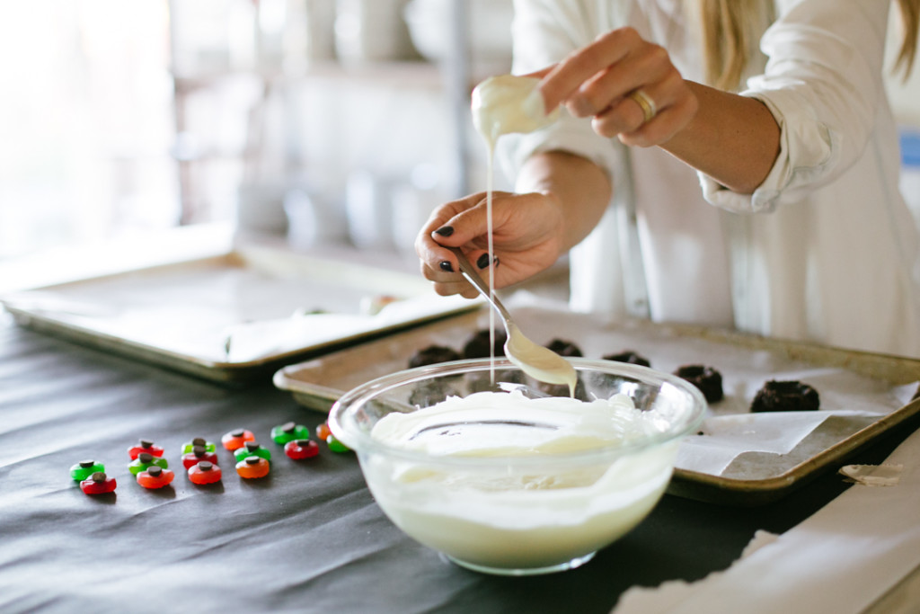 Edible Eyeball Cookies (blog) (11 of 31)