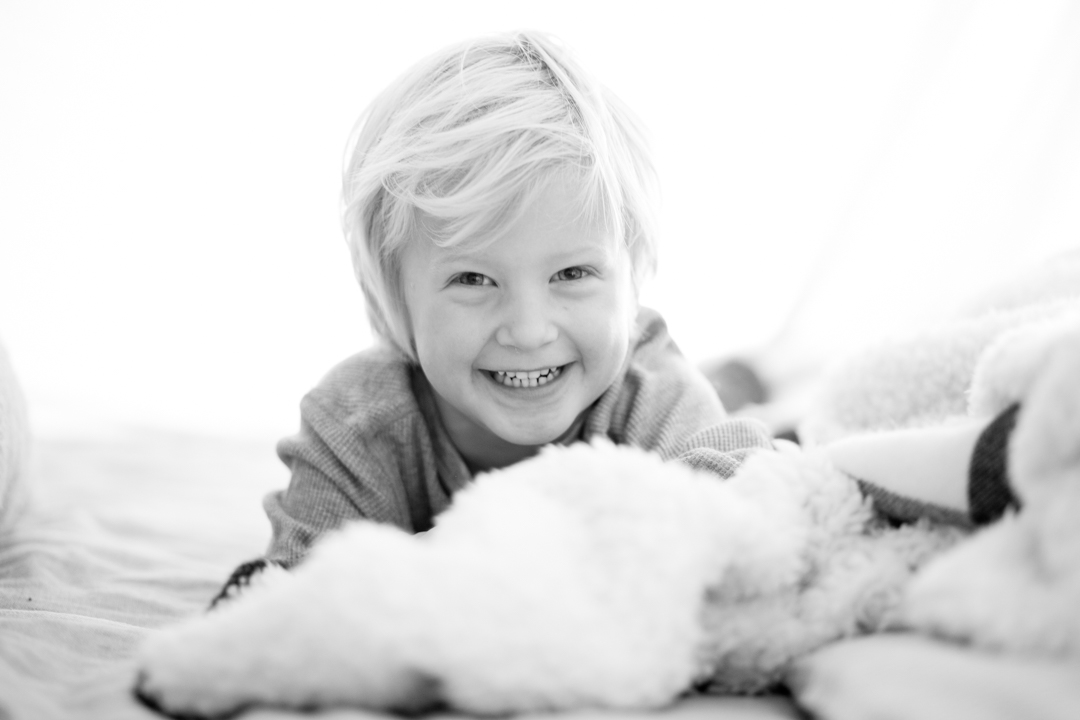 Bed Fort (blog bw) (31 of 57)